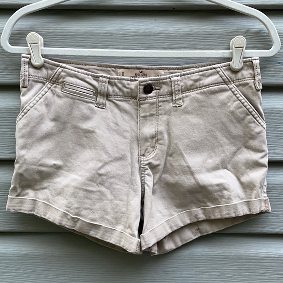 Hollister Pants - Hollister Beige Chino Cuffed Midi Shorts